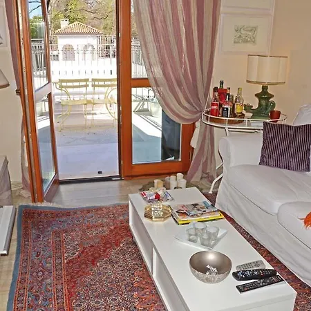Charme House 度假居 *